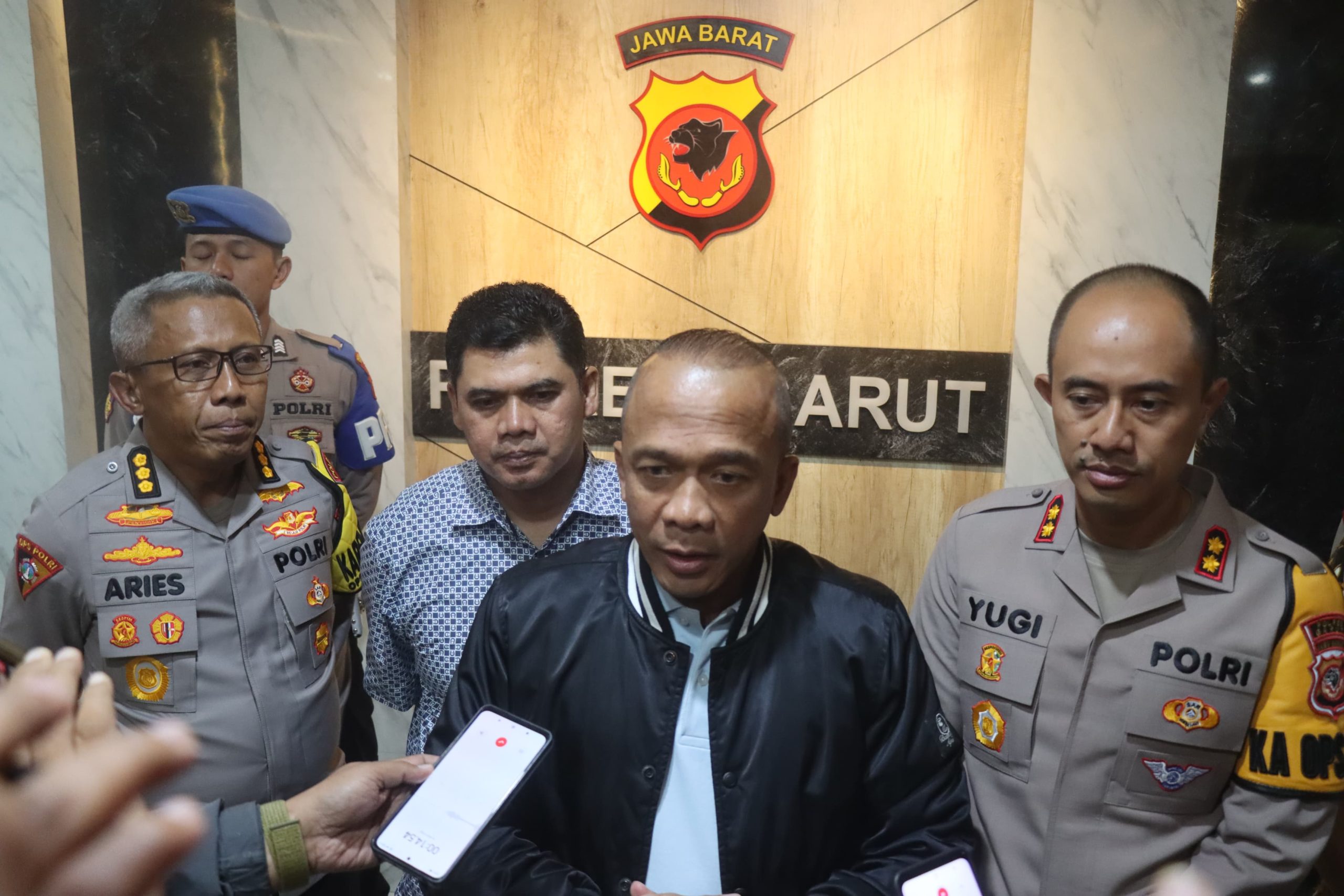 Kapolda Jabar Ucapkan Bela Sungkawa Atas Gugurnya Satu Anggota Kepolisian Saat Bertugas dan  2 Warga Masyarakat dalam Pesta Rakyat di Garut