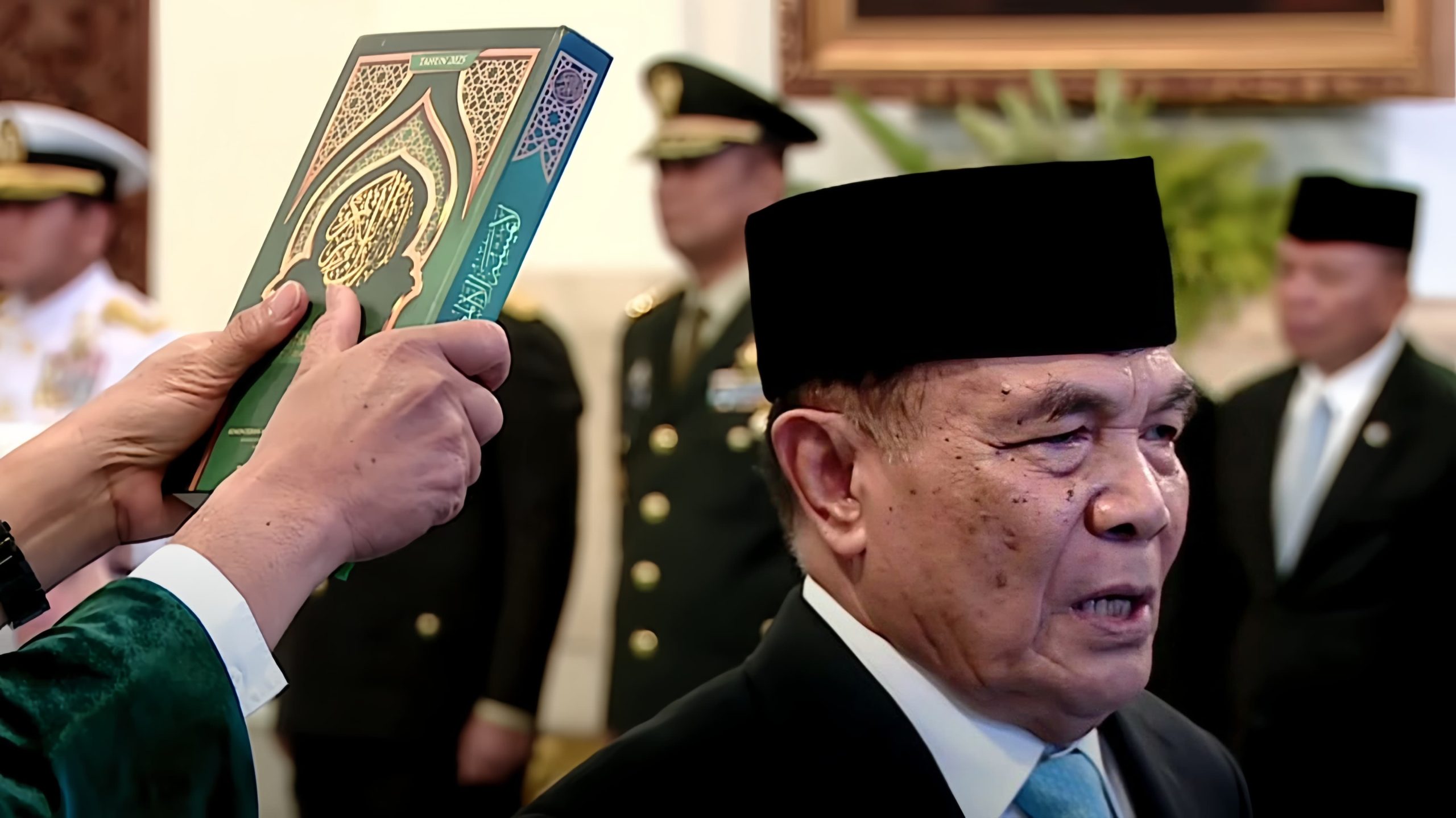 Presiden Lantik Jenderal Purn TNI Djamari Chaniago sebagai Menko Polkam