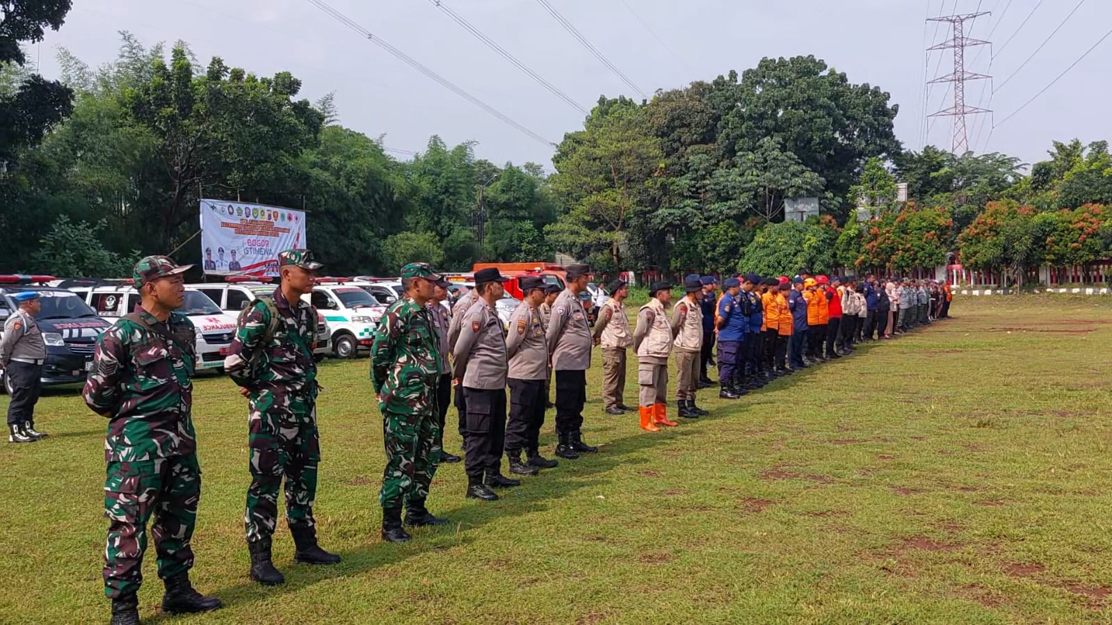 Gunung putri Gelar apel Siaga Bencana, Ratusan Personel Disiagakan Hadapi Musim Hujan