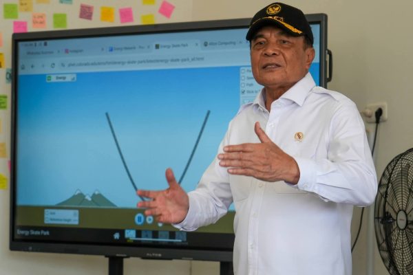 PP TUNAS dan Permenkomdigi Jadi Payung Hukum, Menko Polkam Ajak Masyarakat Aktif Lindungi Anak di Internet